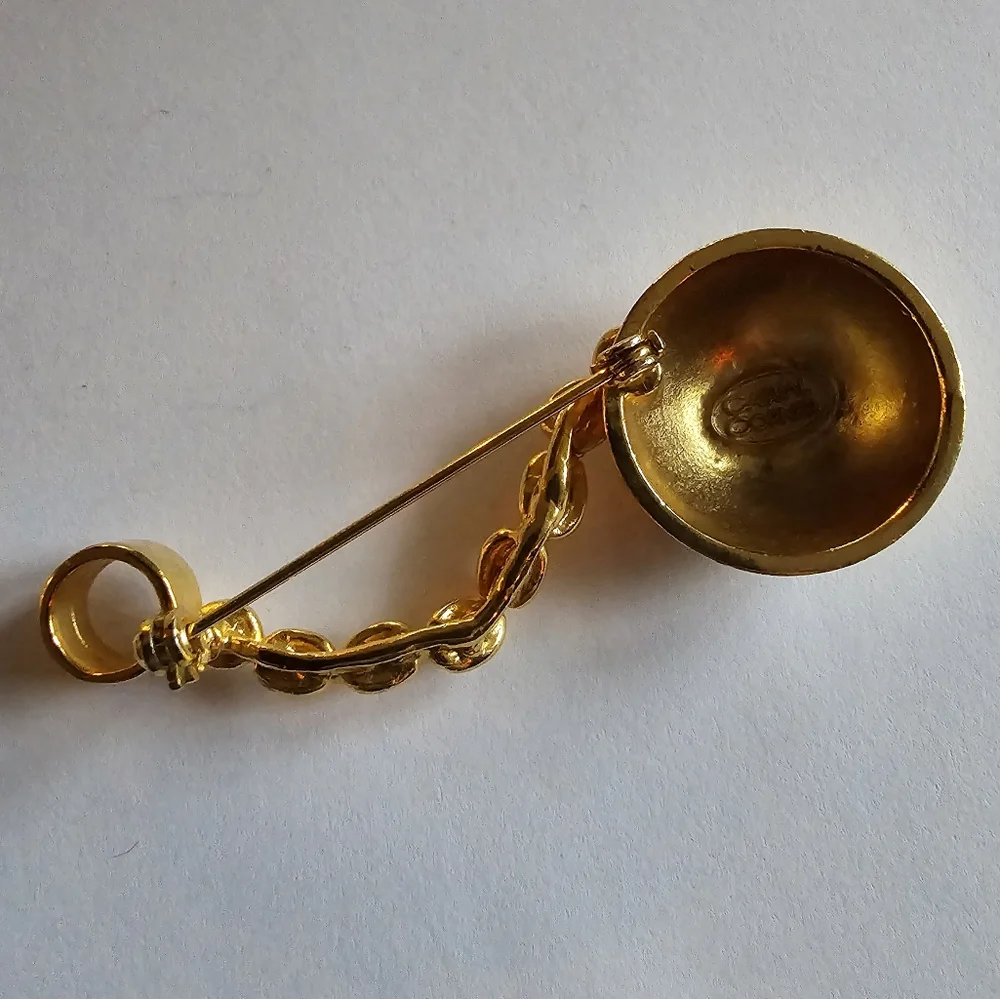 Vintage fun brooch